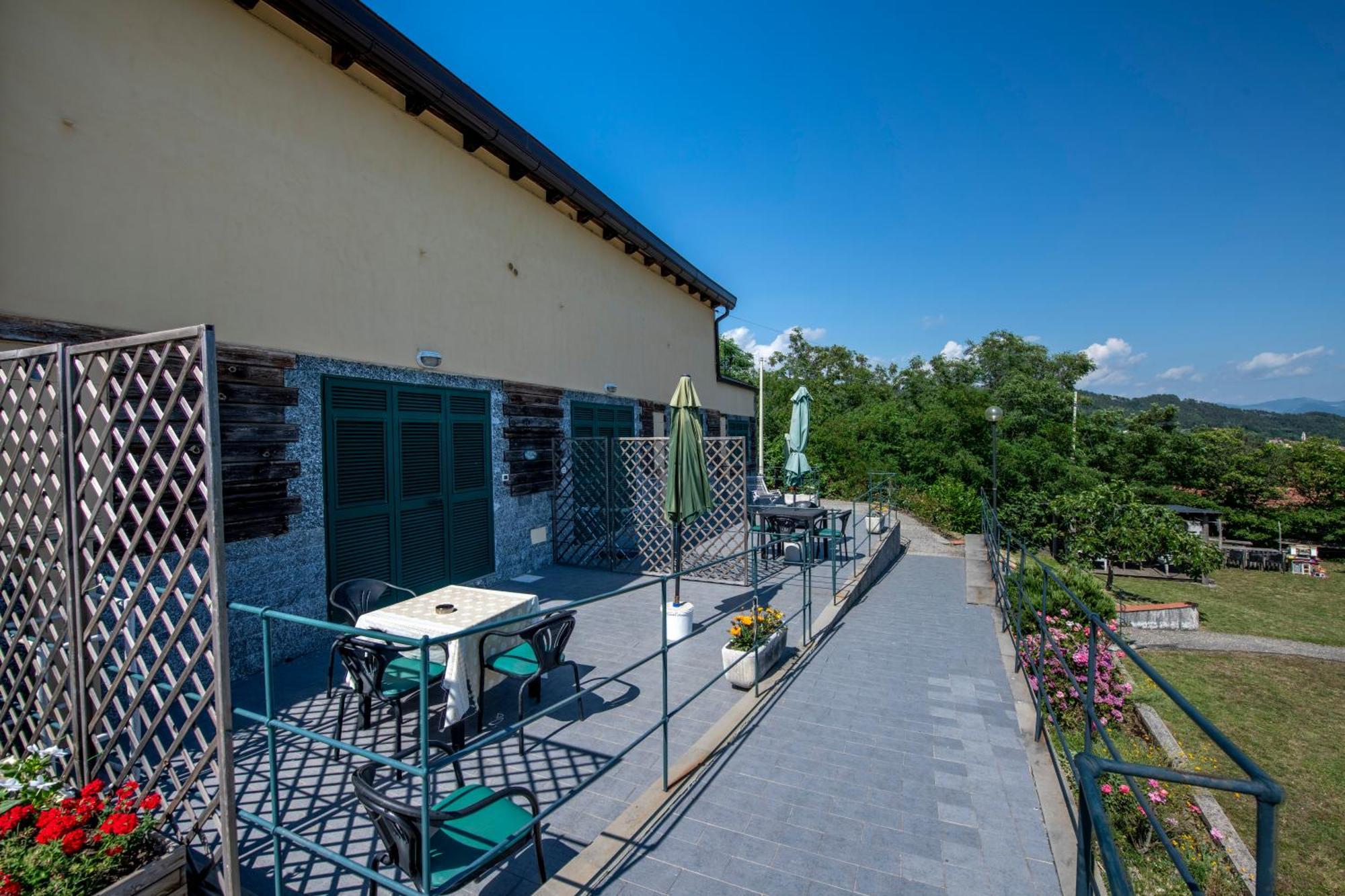 211 - Appartamento Acacia, Terrazza Giardino E Piscina Carro Exterior photo