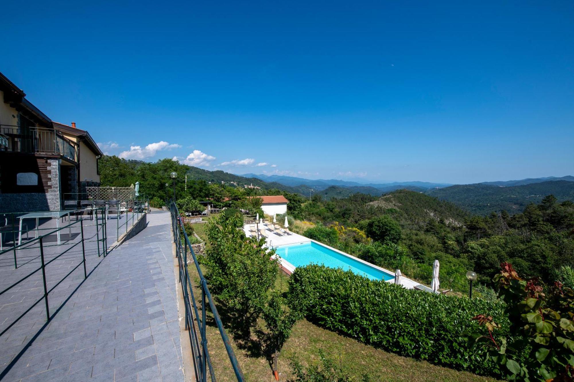 211 - Appartamento Acacia, Terrazza Giardino E Piscina Carro Exterior photo